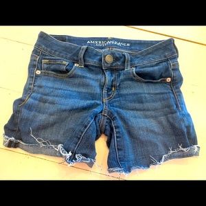 Junior girls American Eagle shorts